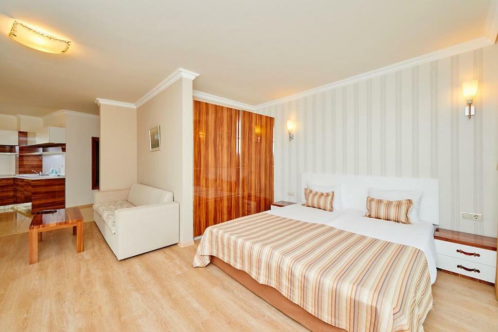 Penelopa Palace Apart Hotel & Spa Pomorie Eksteriør billede