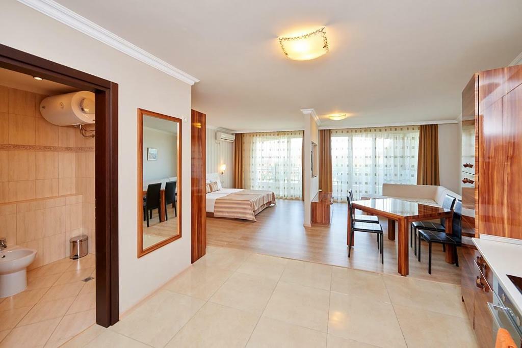Penelopa Palace Apart Hotel & Spa Pomorie Eksteriør billede