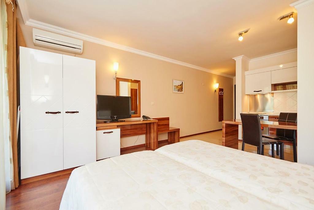 Penelopa Palace Apart Hotel & Spa Pomorie Eksteriør billede